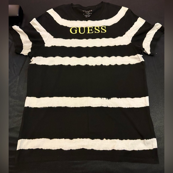 GUESS TEE SHIRT - Picture 3 of 4